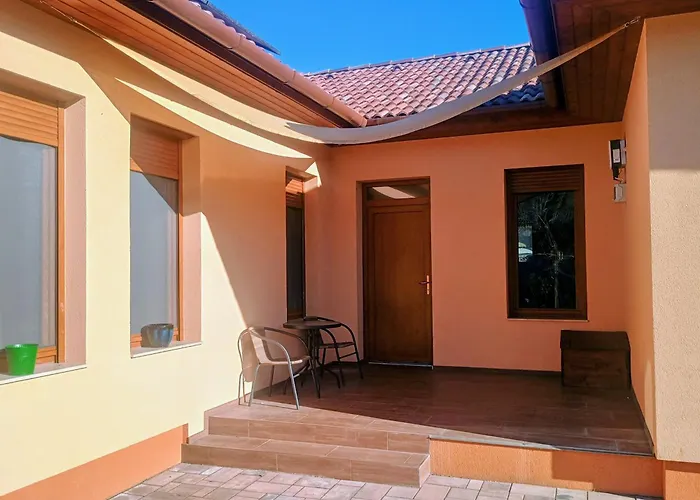 Mediterranhouse * Кишкунфеледьхаза